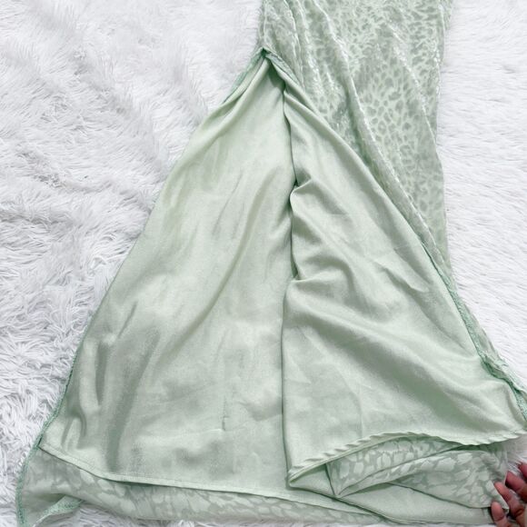 Women Nasty Gal Asymmetric Split Maxi Dress in Sage Green Size US 2 - Picture 10 of 12